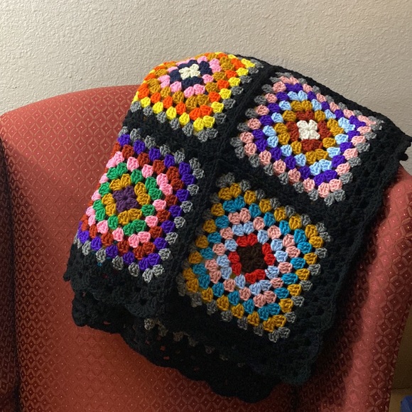 Granny Square Afghan - Picture 7 of 12